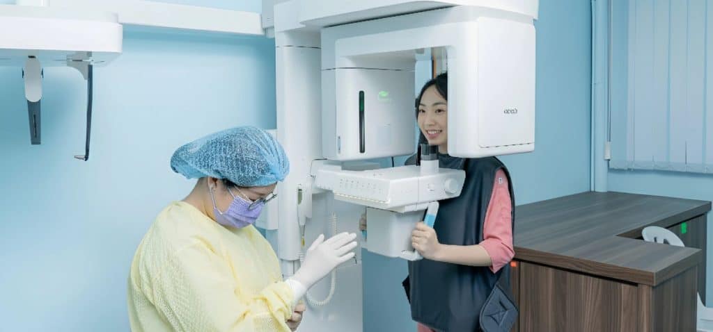 Advanced dental imaging at Chin Dental Clinic for precise diagnosis and treatment. Modern technology ensures comfortable, high-quality dental care in Ipoh. Book your appointment today.